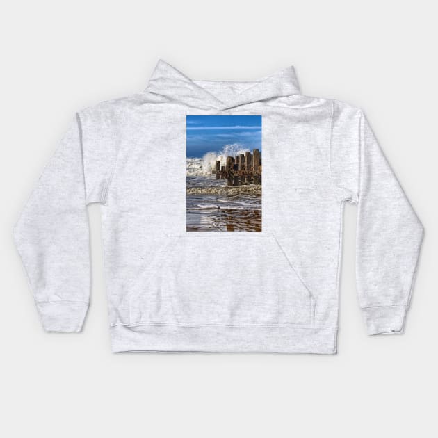 White waves on walcott beach Kids Hoodie by avrilharris